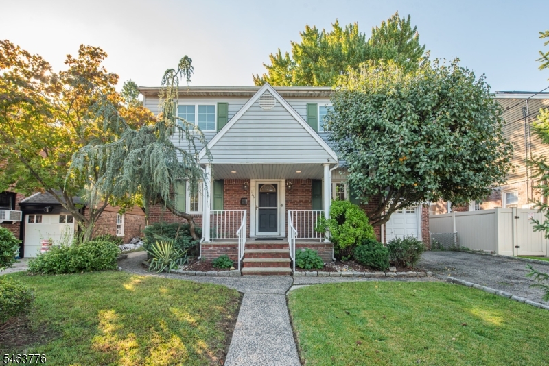 126 Hillman Drive — photo