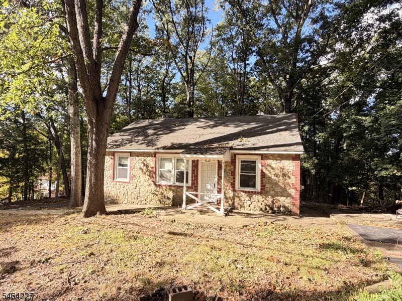 601 Succasunna Road — photo