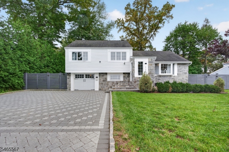 125 Druid Avenue — photo