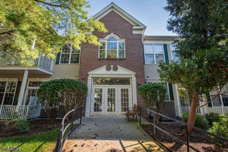 1313 Four Seasons Drive — photo