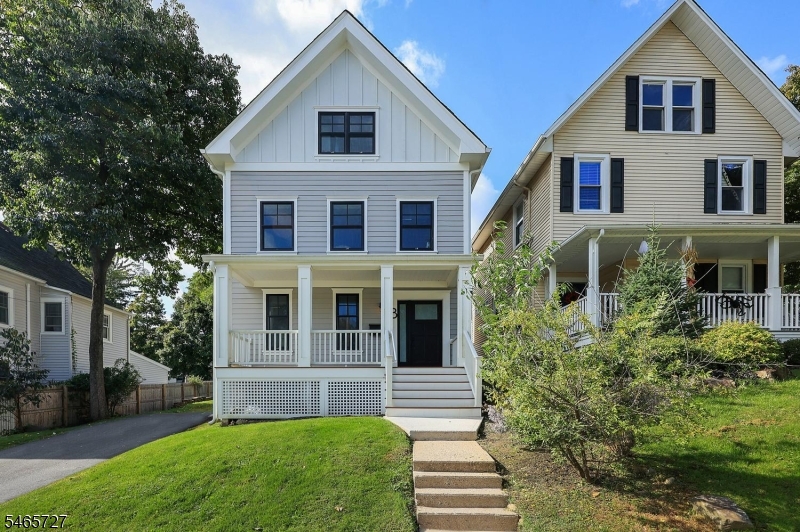 8 Locust Street — photo