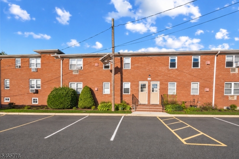 49 Knox Terrace Unit 2a — photo