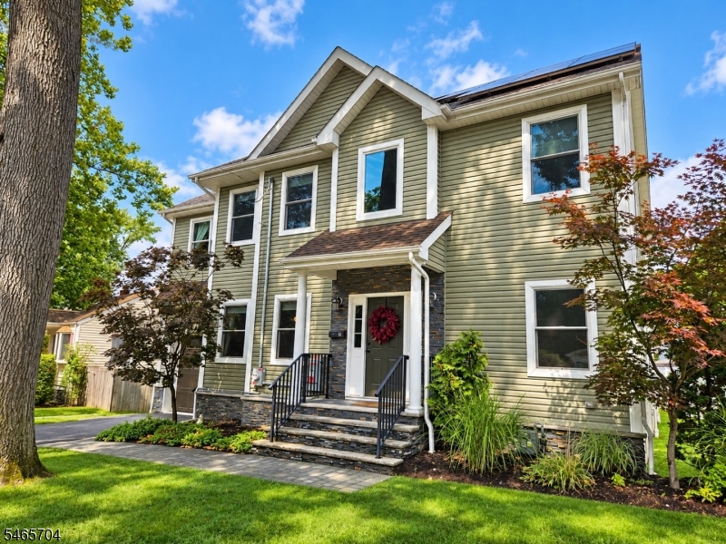 11 Tulip Court — photo