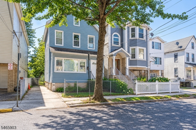 1018 Anna Street — photo