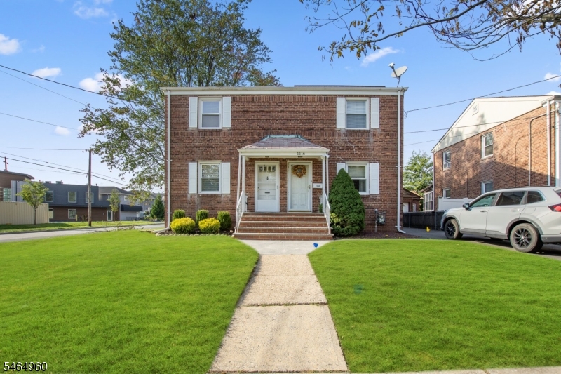 1118 W Henry Street — photo