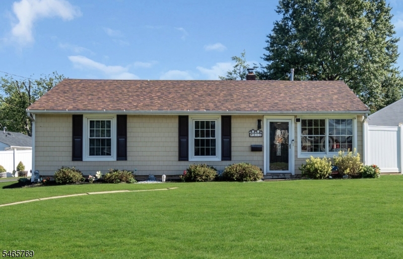 515 E Main Street — photo