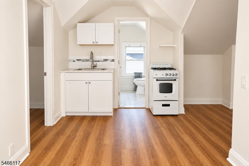 70 Valentine Road 2 — photo