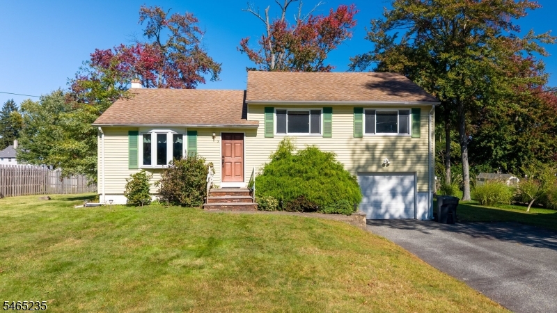 3 Locust Drive — photo