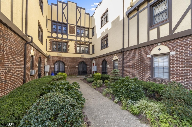 20 Garber Square Unit C8 — photo