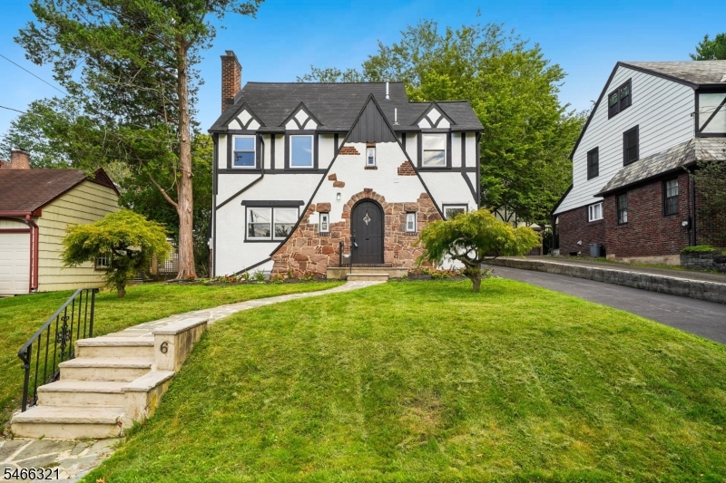 6 Norfolk Avenue — photo