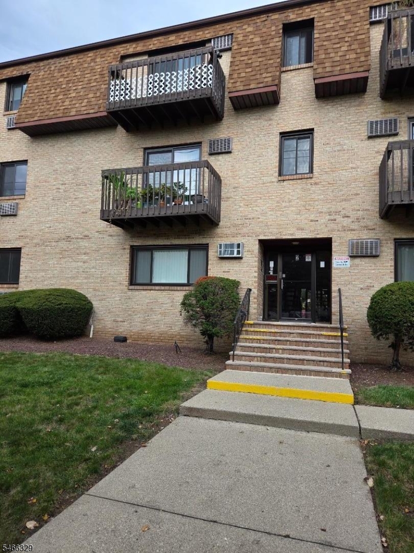 2 Honiss Street 15 a — photo