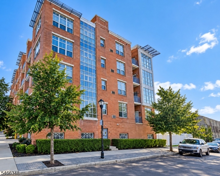 3 Greenwich Drive Unit 84 — photo