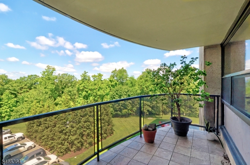 2 Claridge Dr. 1Bw — photo