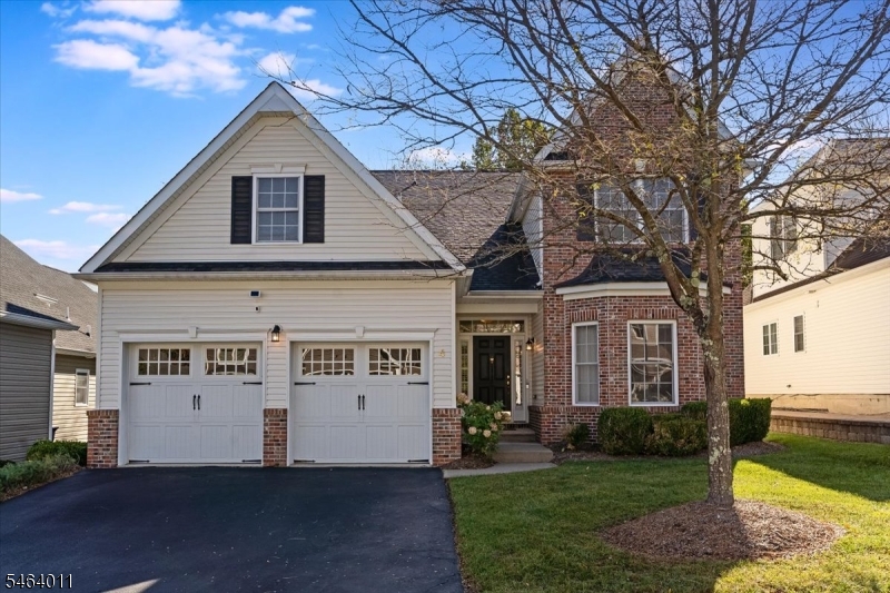 4 Bluffs Court — photo