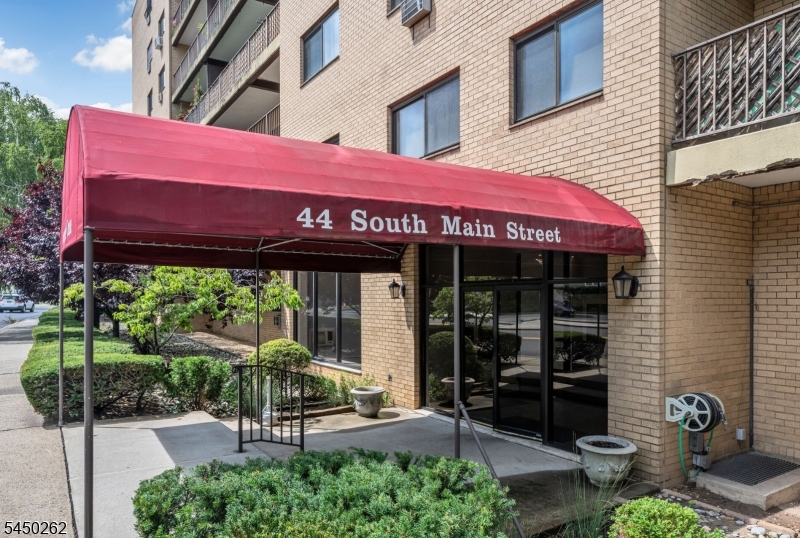 44 S Main Street Unit 6J — photo