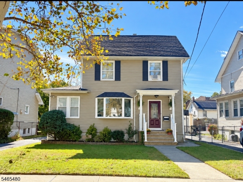 58 Evergreen Avenue — photo