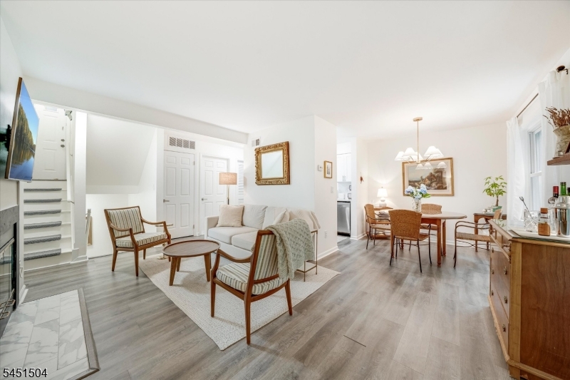 34 Loantaka Way Unit K — photo