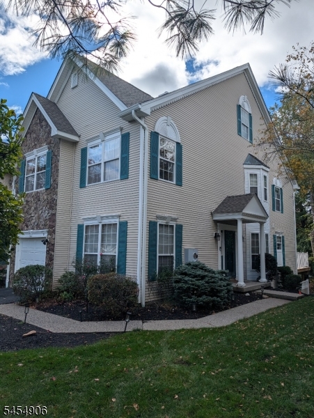34 Mayflower Drive — photo
