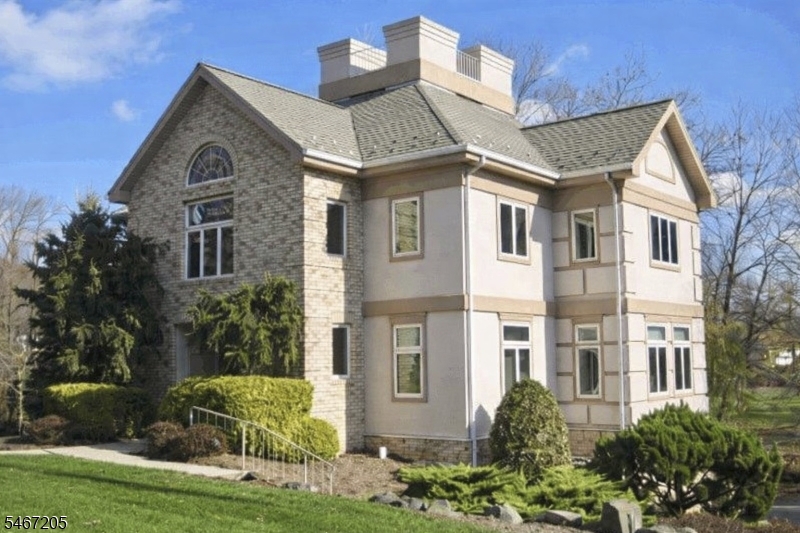 12 New Providence Road — photo