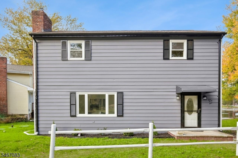 141 Lake Drive — photo