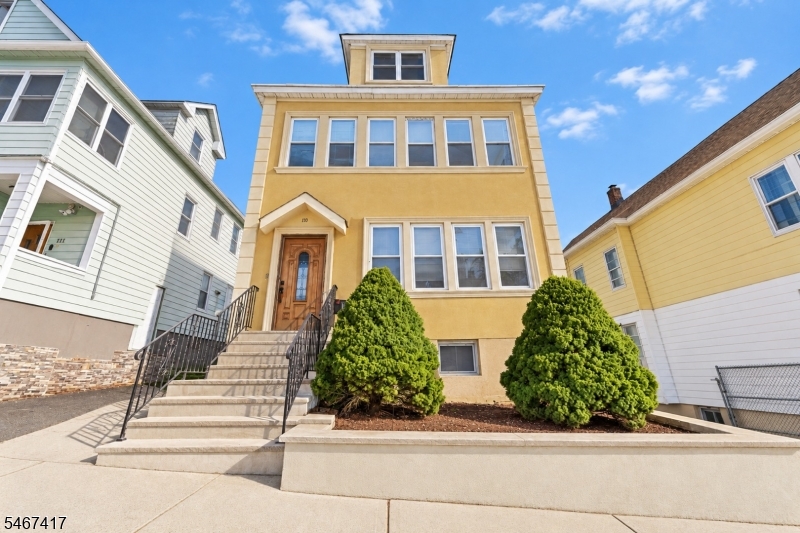 112 Hammond Avenue — photo