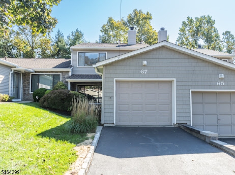 67 Glenview Drive — photo