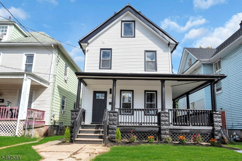 317 Lee Place — photo