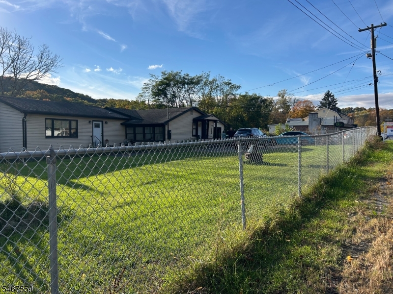 734 State Rt 23 — photo