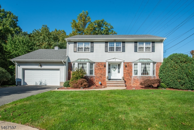 115 Churchill Drive — photo