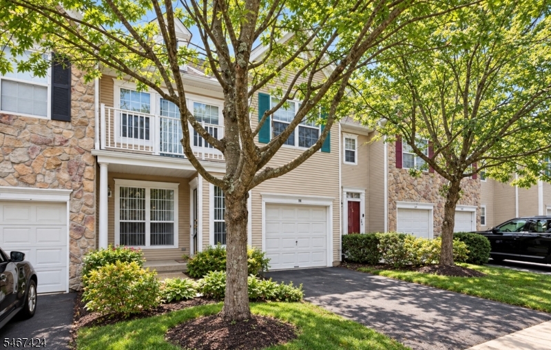 26 Mayflower Drive — photo