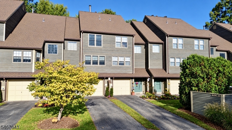 25 Foxboro Lane Unit D — photo