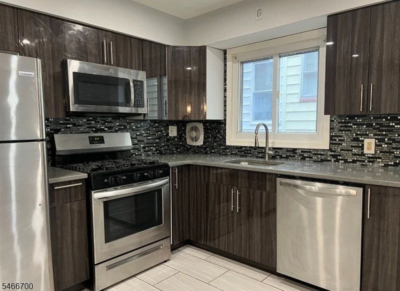 47 Smith Street Unit 1L — photo