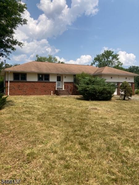 11 Lower Oak Grove Road — photo