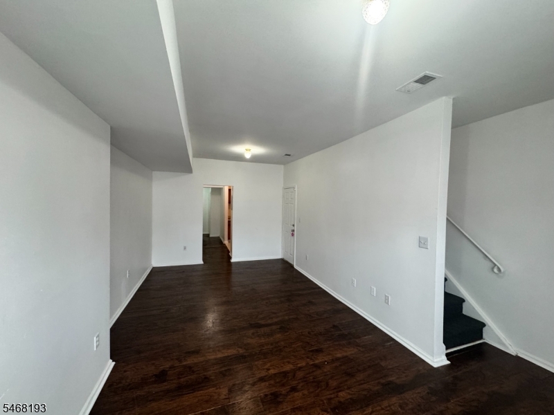 44.5 3rd Street — photo