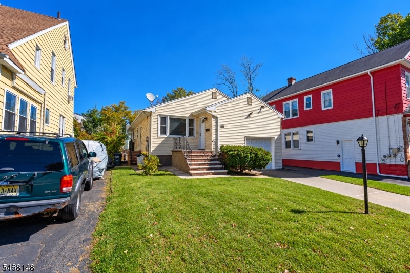 1107 Warren Street — photo