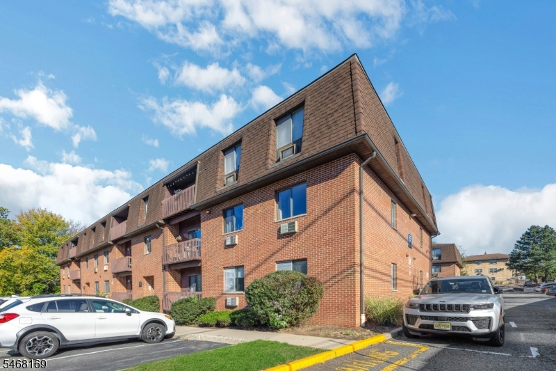 730 Mill Street Unit F10 — photo