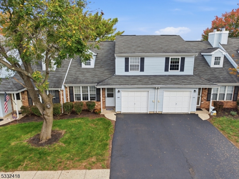 268 Edgeware Court — photo