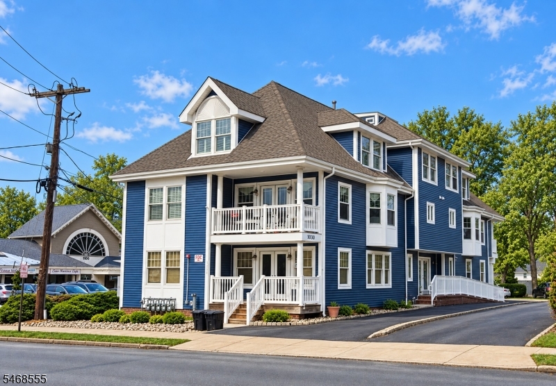 1030 South Avenue Unit 3 — photo