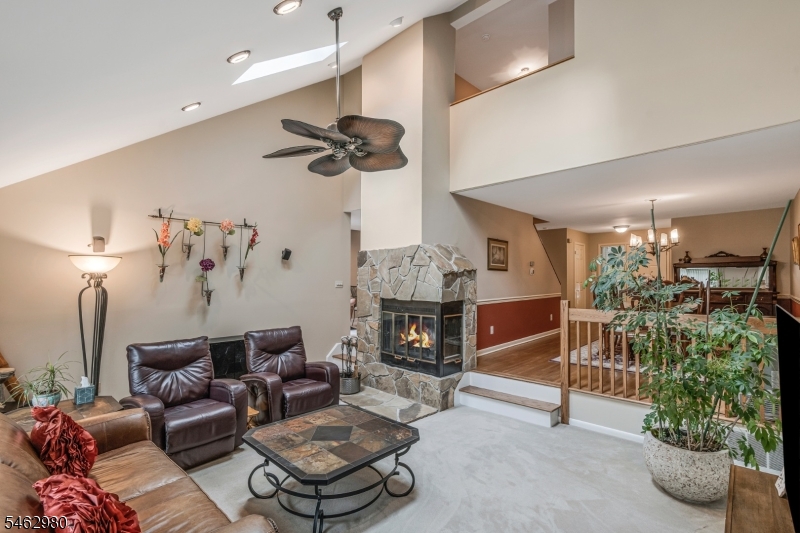 14 Carla Court — photo