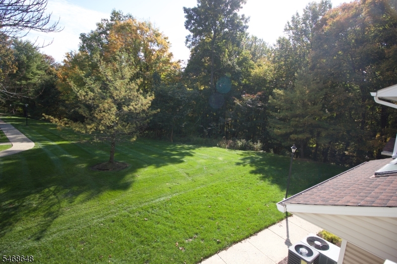 10 Quincy Court — photo