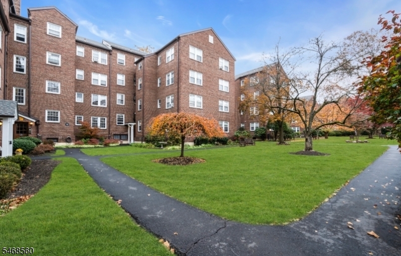 217 Prospect Avenue Unit 2a — photo