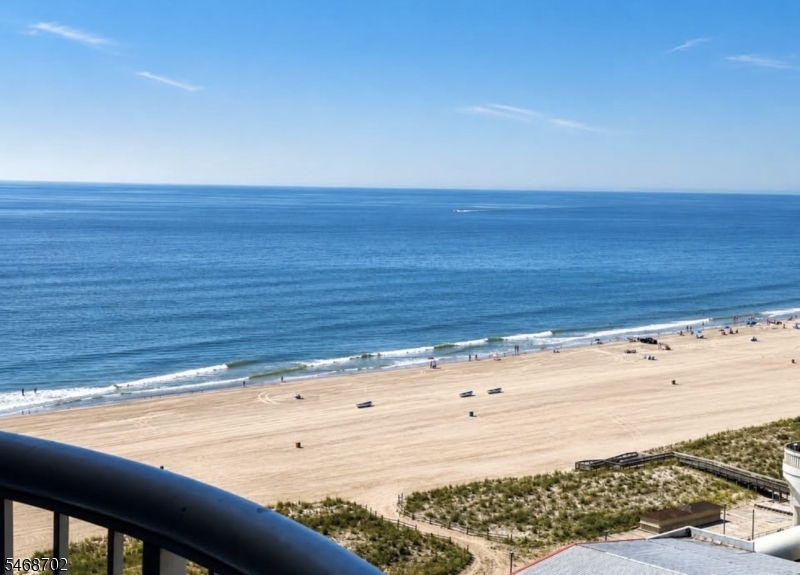 3101 Boardwalk Unit 1911 — photo