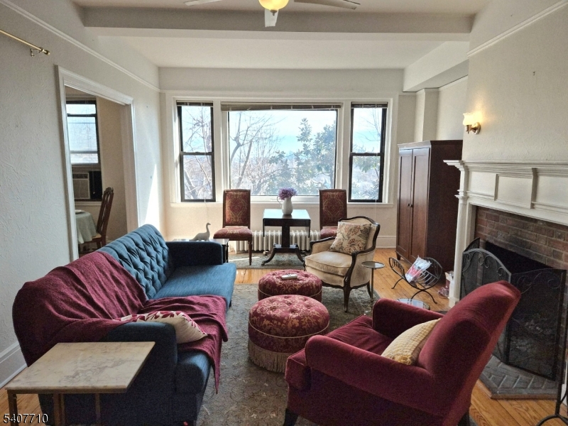 363-377 Mt Prospect Avenue Unit 1B — photo