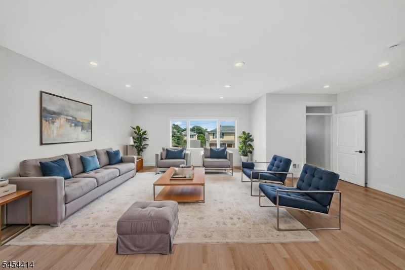 85 Echo Place Unit a — photo