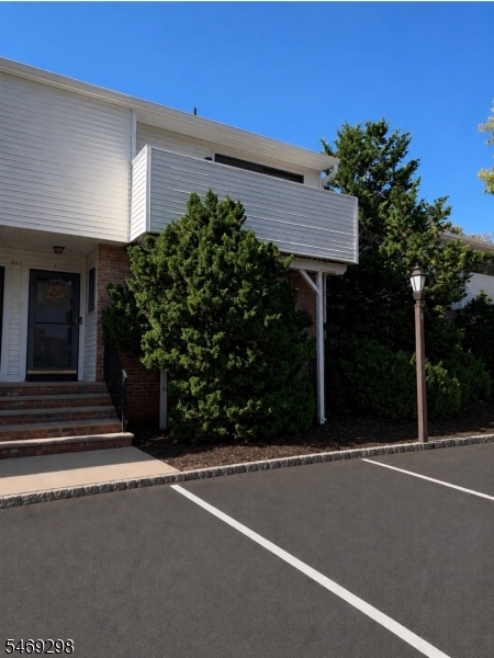901F Merritt Drive — photo