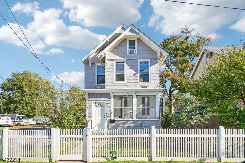 20 Tompkins Street — photo