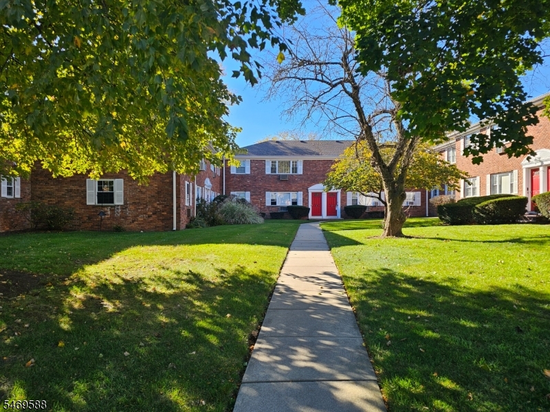17B Atherton Court — photo