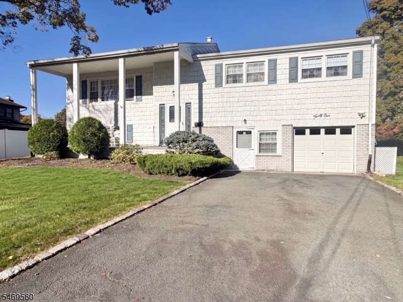 41 Mohawk Drive — photo