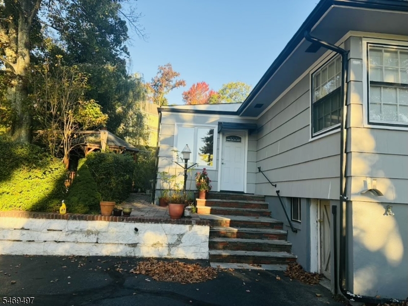 367 Summit Road, Mountainside, NJ 07092 — photo 3