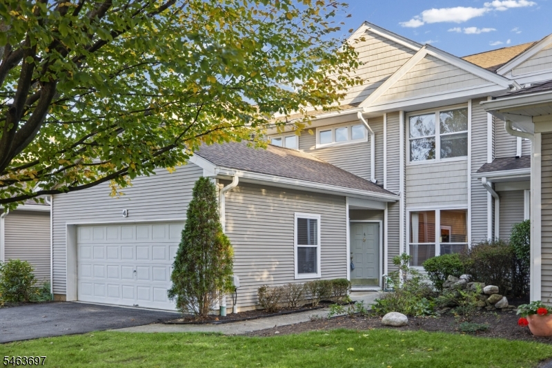 4 Hornbeam Way — photo